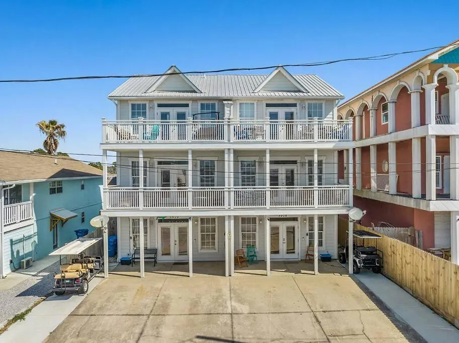 Holiday home Shells And Bells Ocean Paradise - Sleeps 24, 2 Private Pools Panama City Beach United States