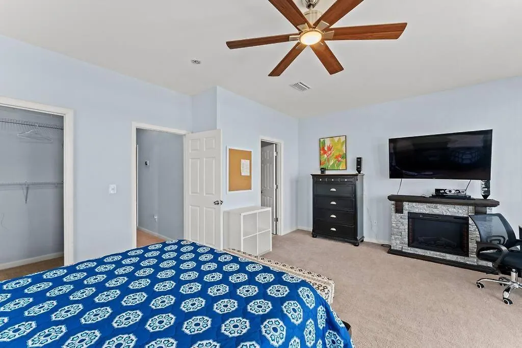 Shells And Bells Ocean Paradise - Sleeps 24, 2 Private Pools Panama City Beach United States
