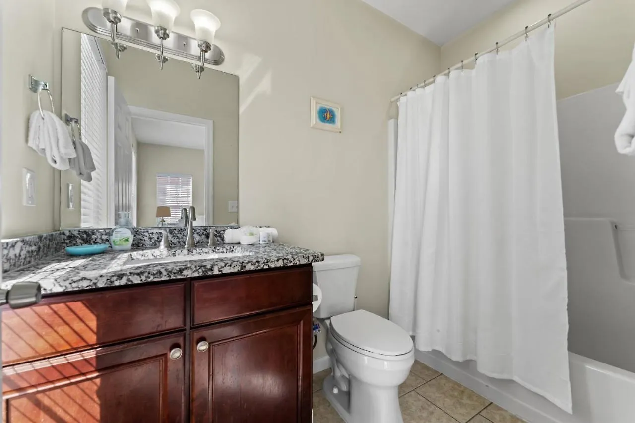 Shells And Bells Ocean Paradise - Sleeps 24, 2 Private Pools Panama City Beach 0*,