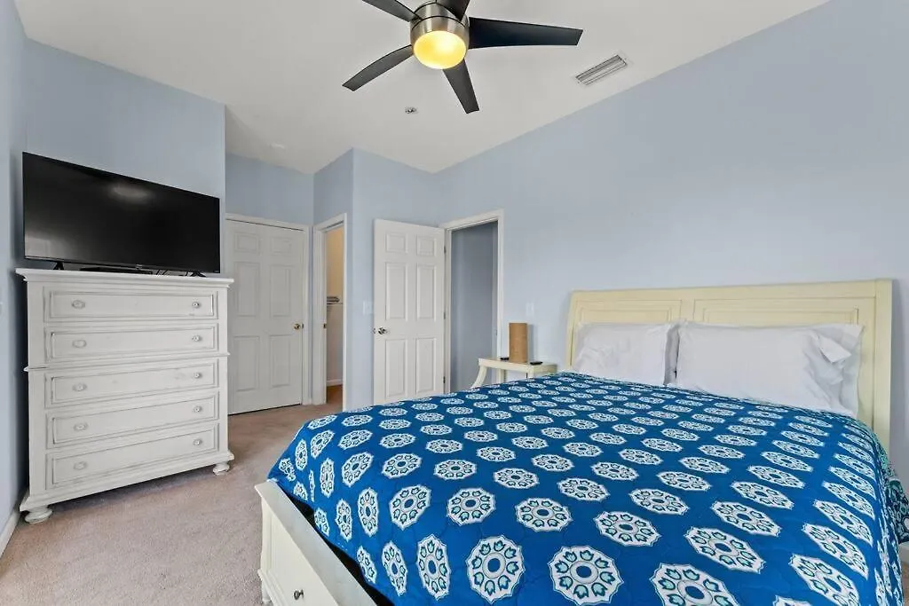 Shells And Bells Ocean Paradise - Sleeps 24, 2 Private Pools Panama City Beach Holiday home