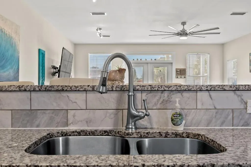 Shells And Bells Ocean Paradise - Sleeps 24, 2 Private Pools Panama City Beach Holiday home
