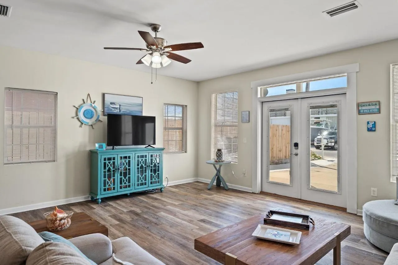 Shells And Bells Ocean Paradise - Sleeps 24, 2 Private Pools Panama City Beach 0*,